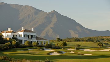 Championship golf course with a backdrop to the Sierra Bermeja