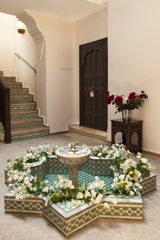 The entrance hall and stunning water feature.