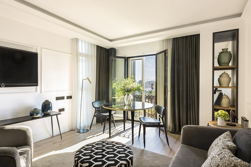 The Elegant Mediterranean Suite at Serras Hotel Barcelona © Michelle Chaplow